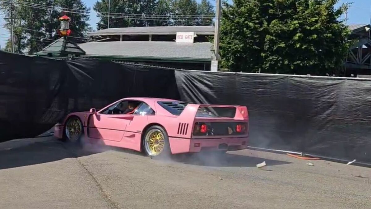 FERRARI F40
