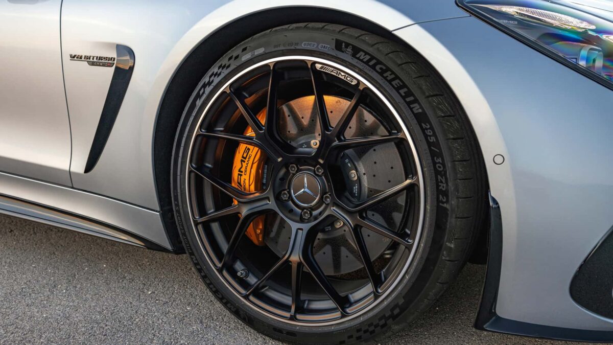 MERCEDES-AMG