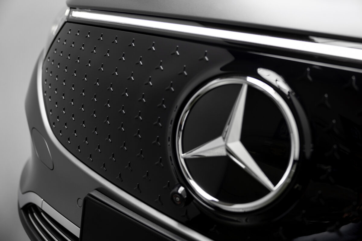 MERCEDES-BENZ