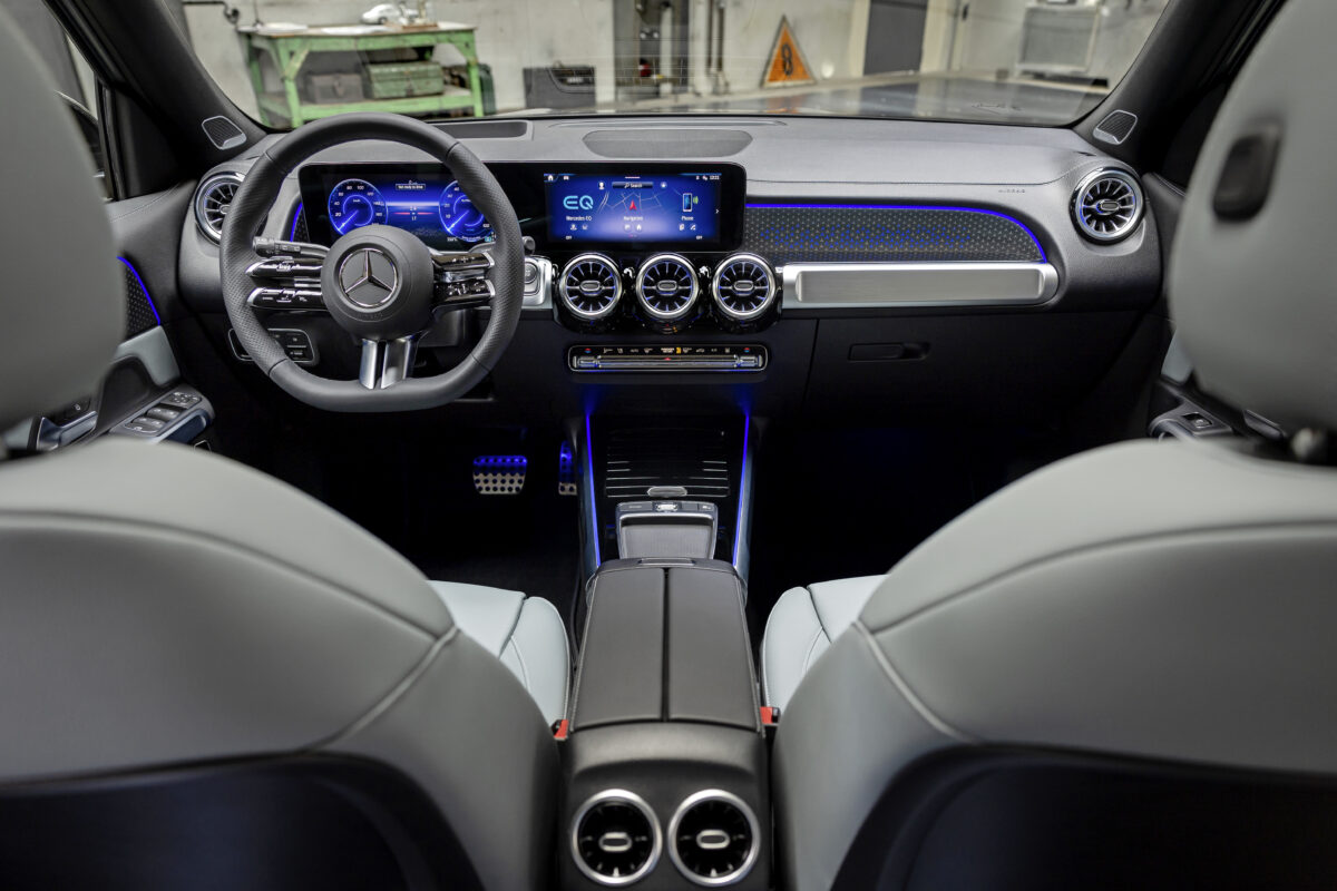 MERCEDES-BENZ