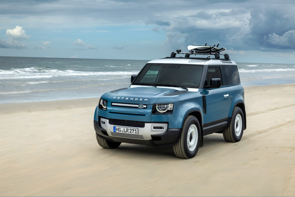 LAND ROVER DEFENDER