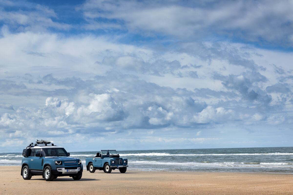 LAND ROVER DEFENDER