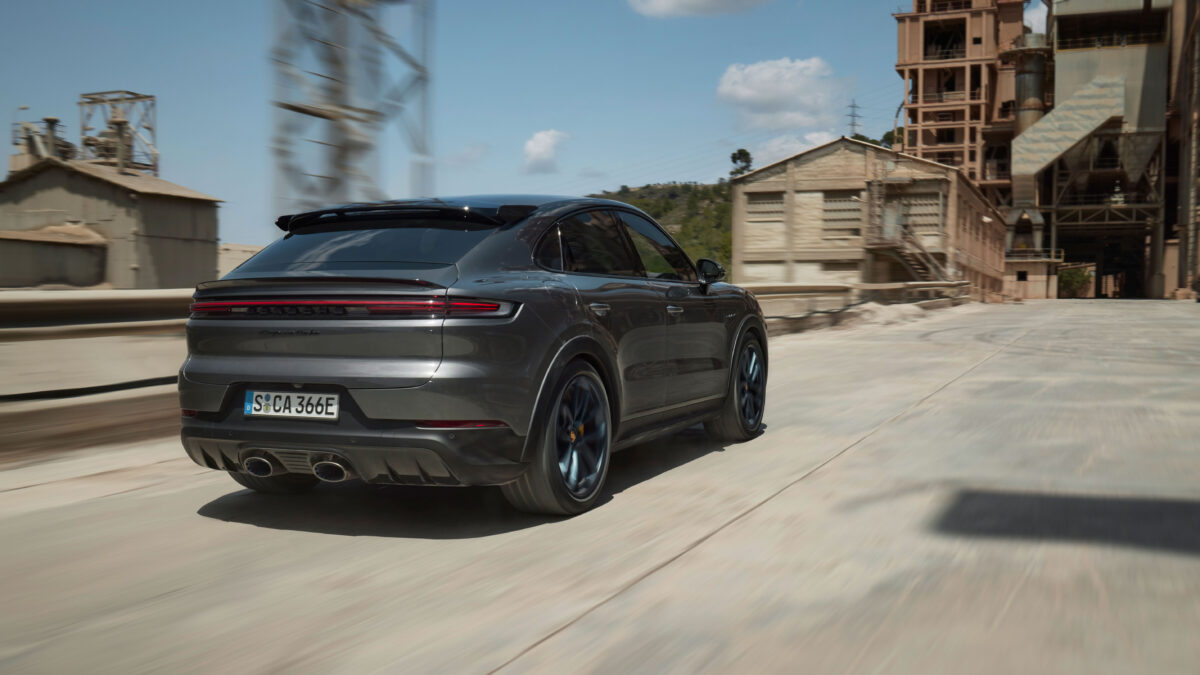 PORSCHE CAYENNE