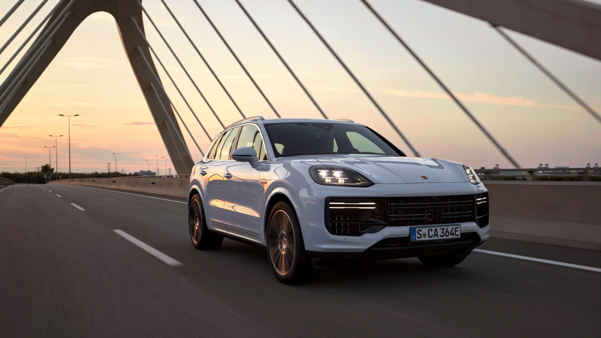PORSCHE CAYENNE