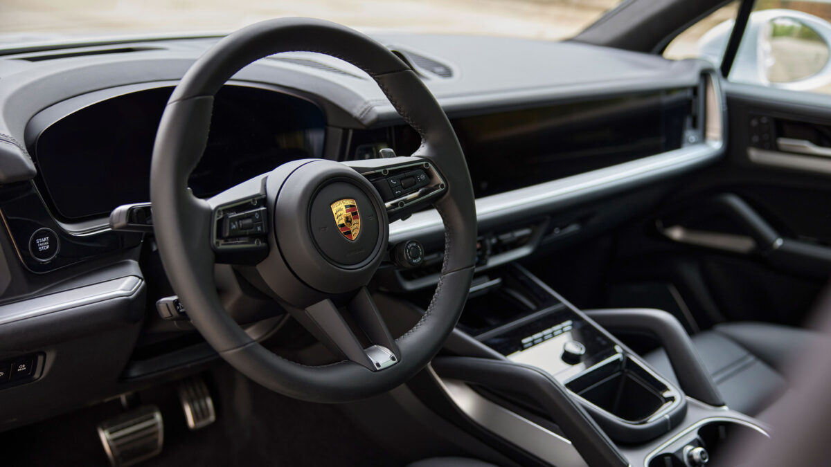PORSCHE CAYENNE