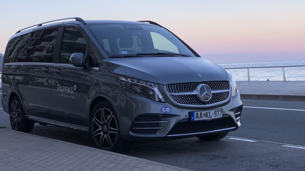 MERCEDES-BENZ V-OSZTÁLY