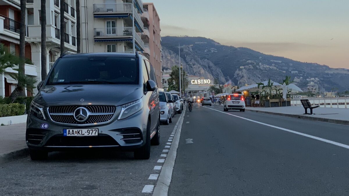MERCEDES-BENZ V-OSZTÁLY