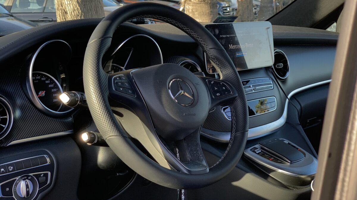 MERCEDES-BENZ V-OSZTÁLY