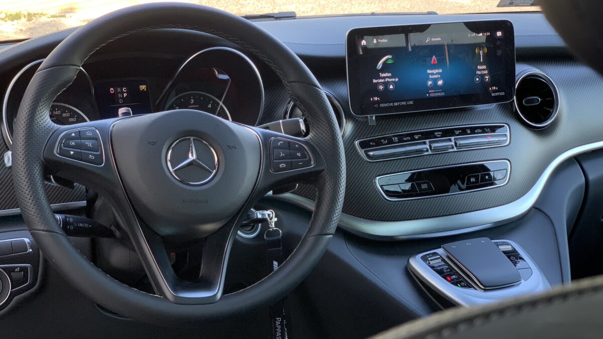 MERCEDES-BENZ V-OSZTÁLY