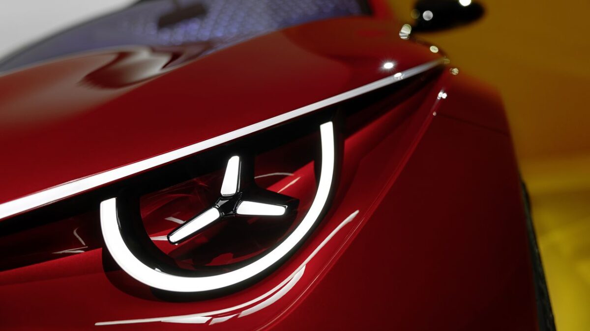 MERCEDES-BENZ
