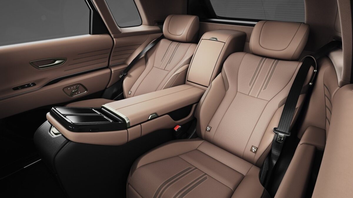 TOYOTA CENTURY