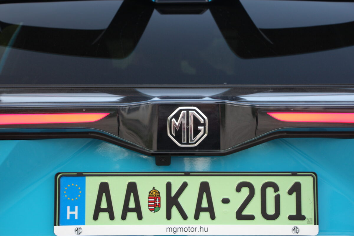 MG