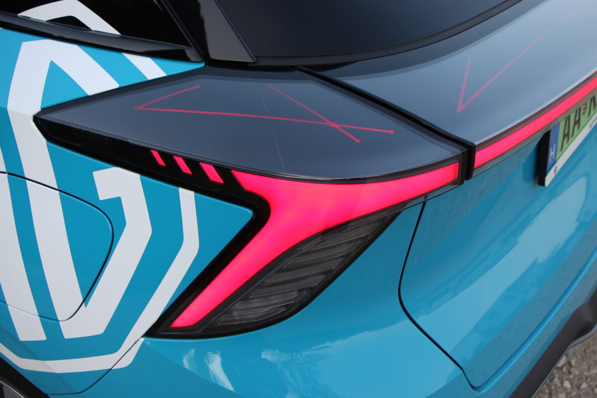 MG