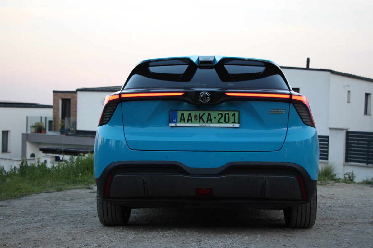 MG