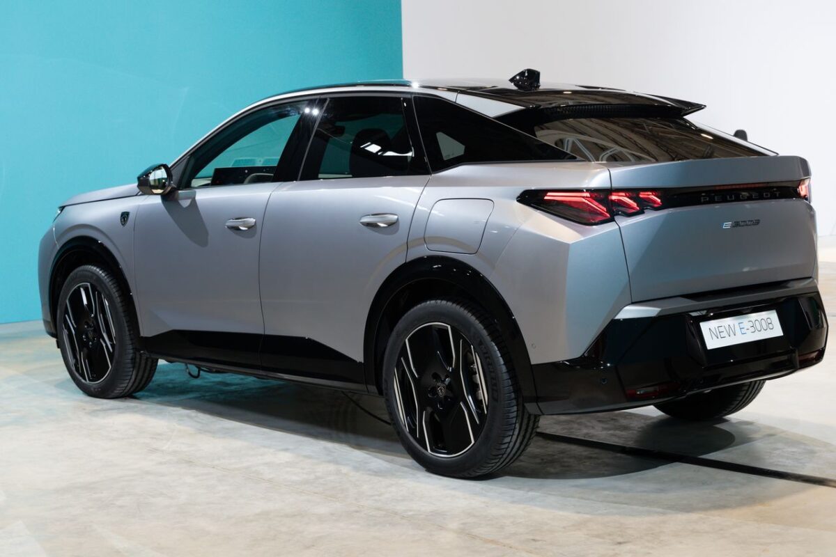 PEUGEOT