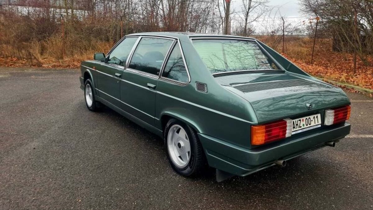 TATRA T613