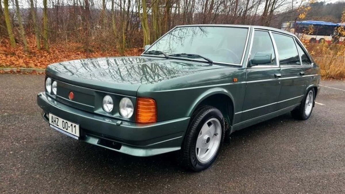 TATRA T613