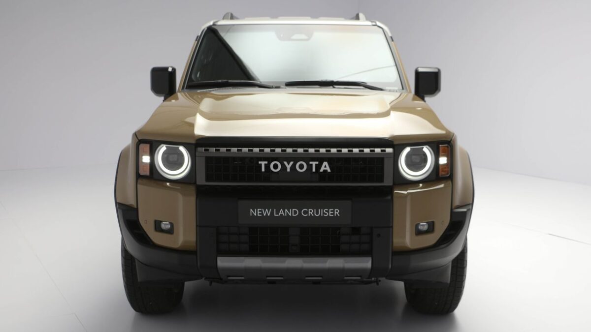 TOYOTA LAND CRUISER