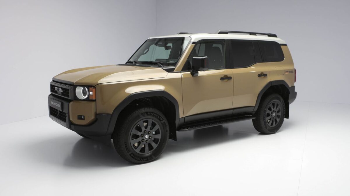 TOYOTA LAND CRUISER