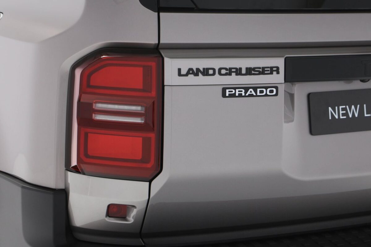 TOYOTA LAND CRUISER