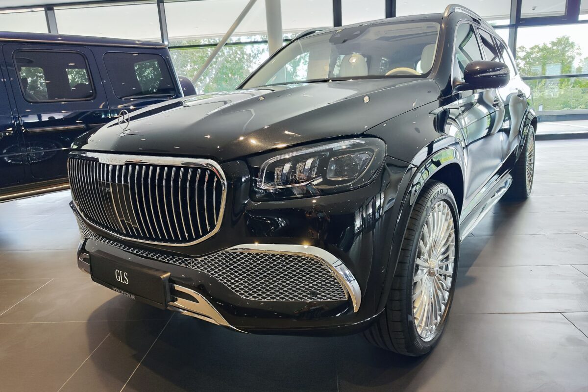 MERCEDES-BENZ