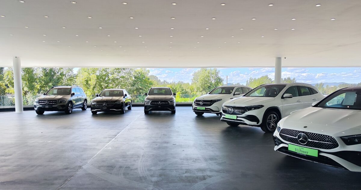 MERCEDES-BENZ