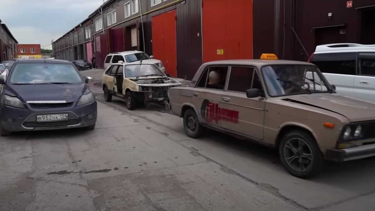 LADA SAMARA