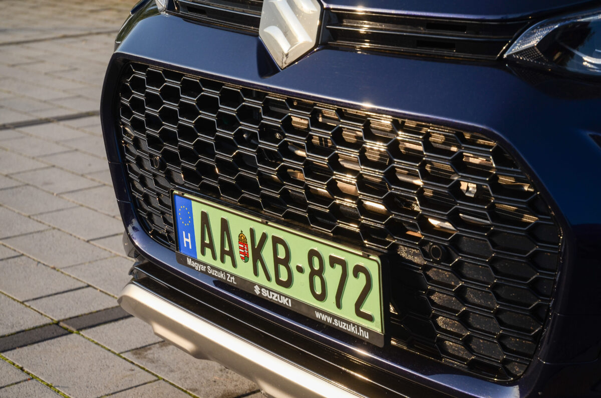 SUZUKI ACROSS