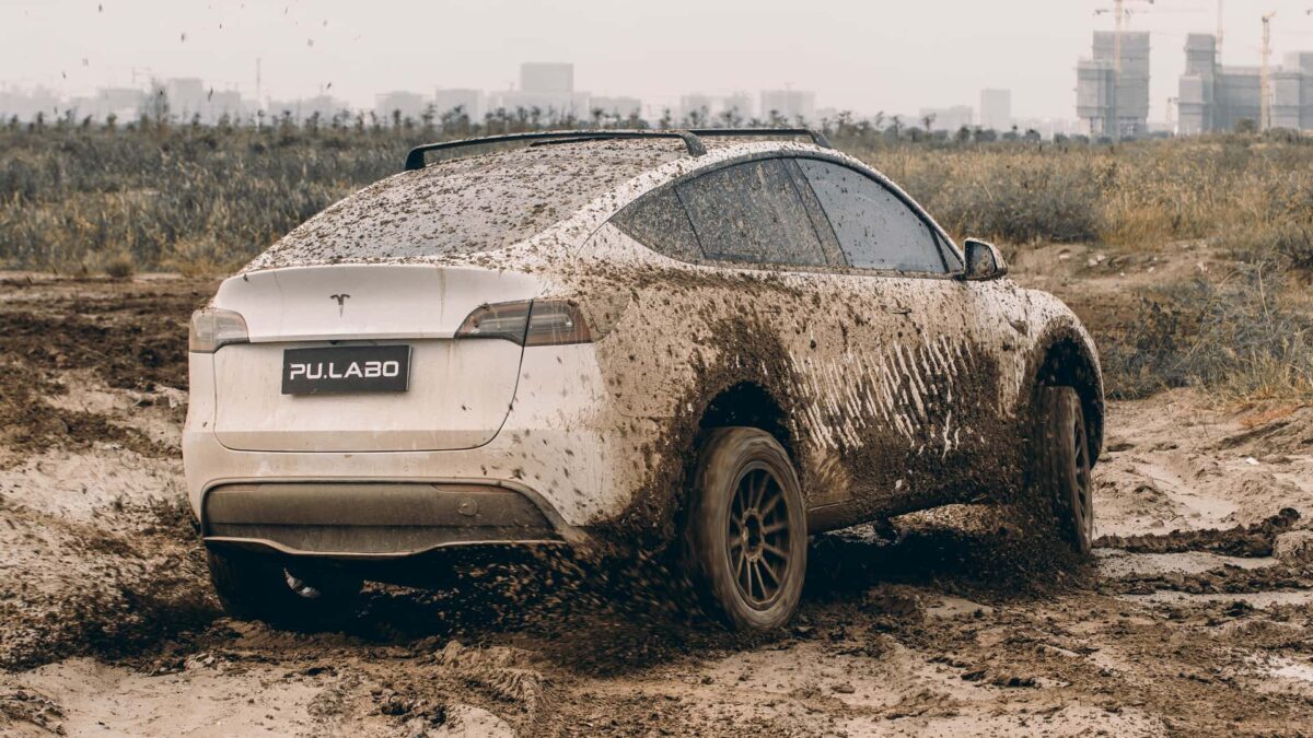 TESLA MODEL Y