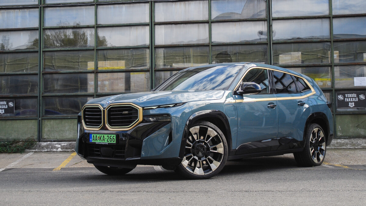 BMW XM