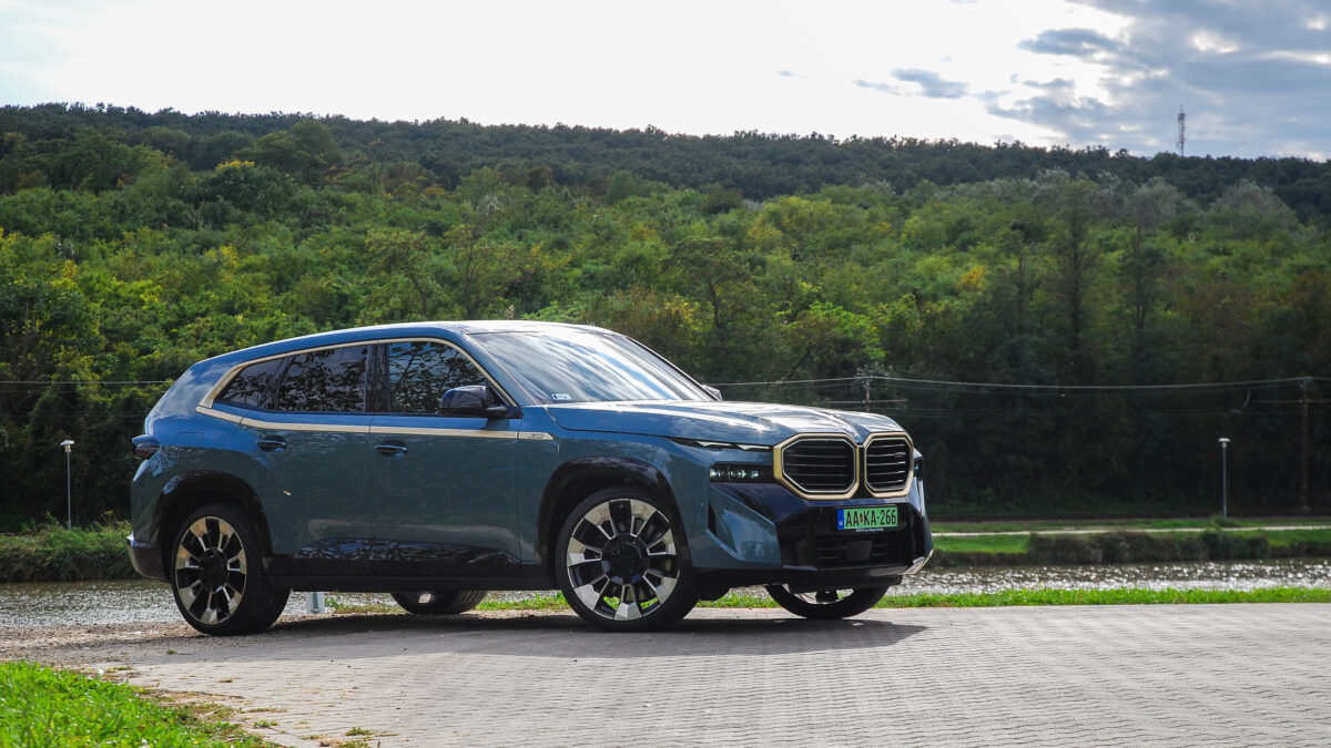BMW XM