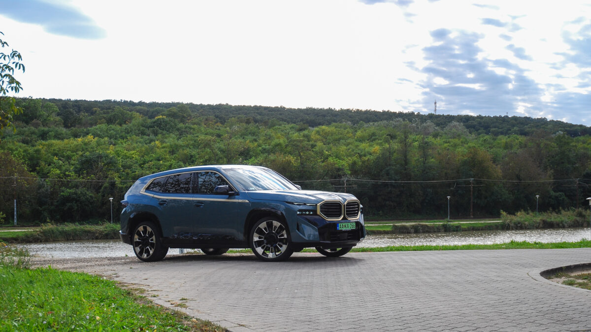BMW XM