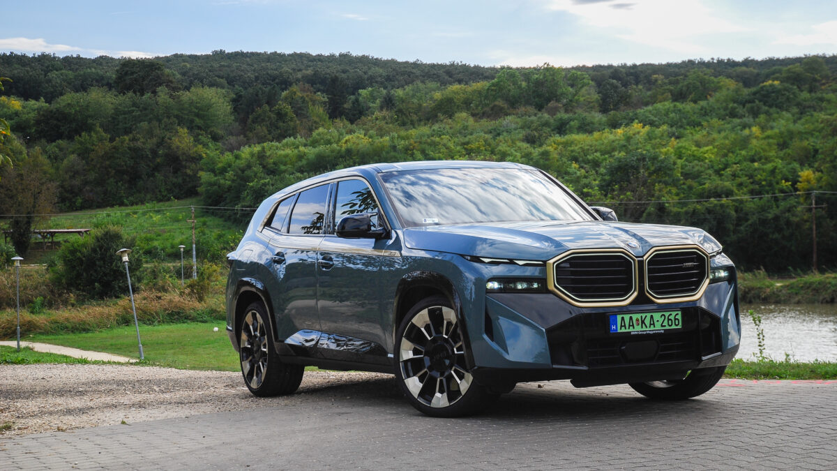 BMW XM