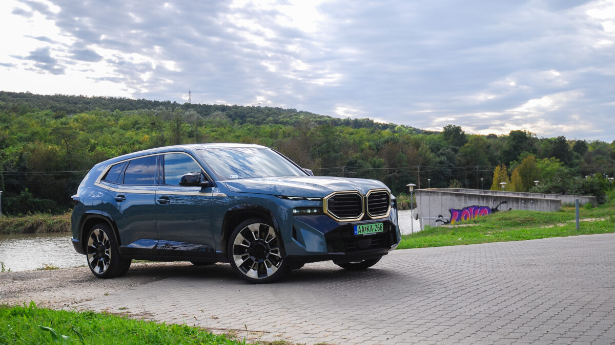 BMW XM