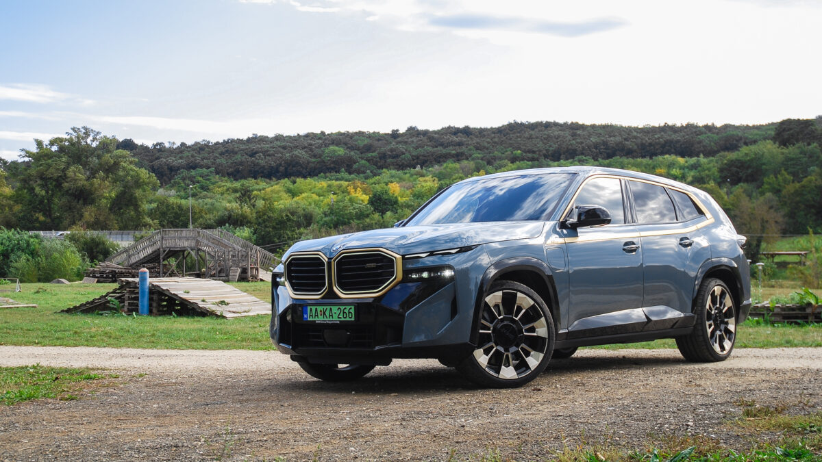 BMW XM