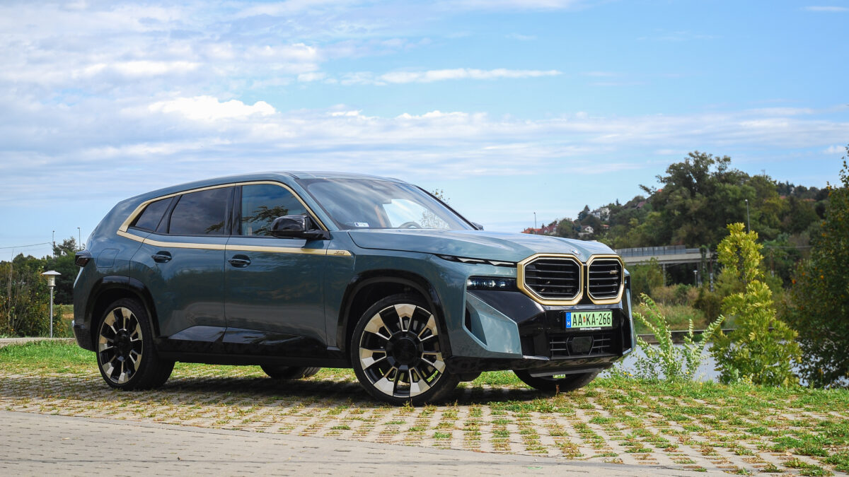 BMW XM