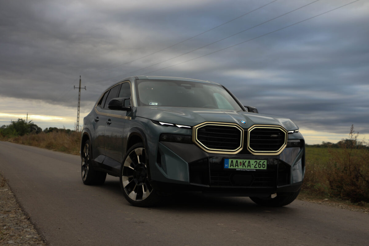 BMW XM