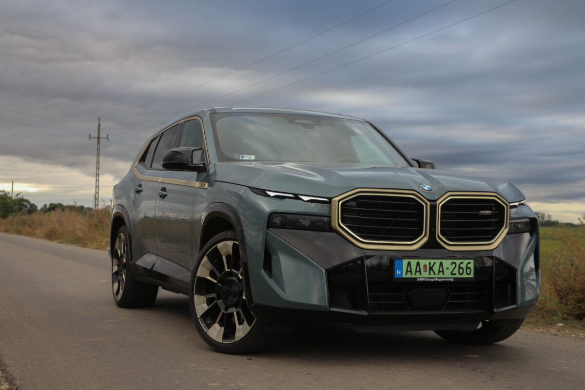BMW XM