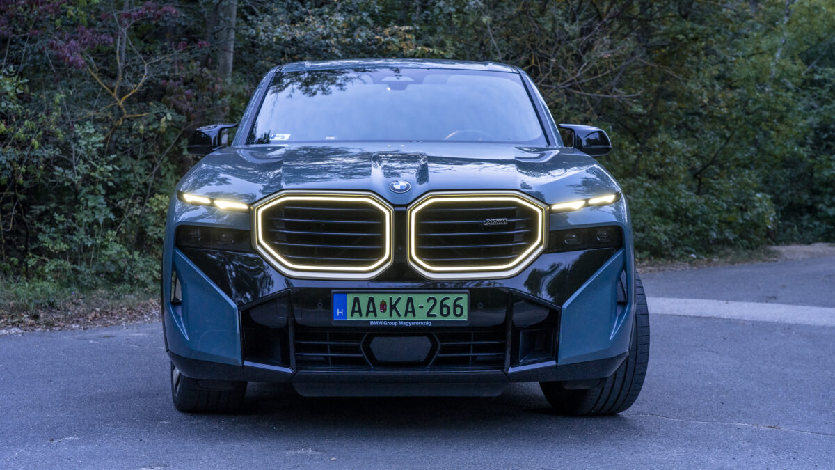 BMW XM