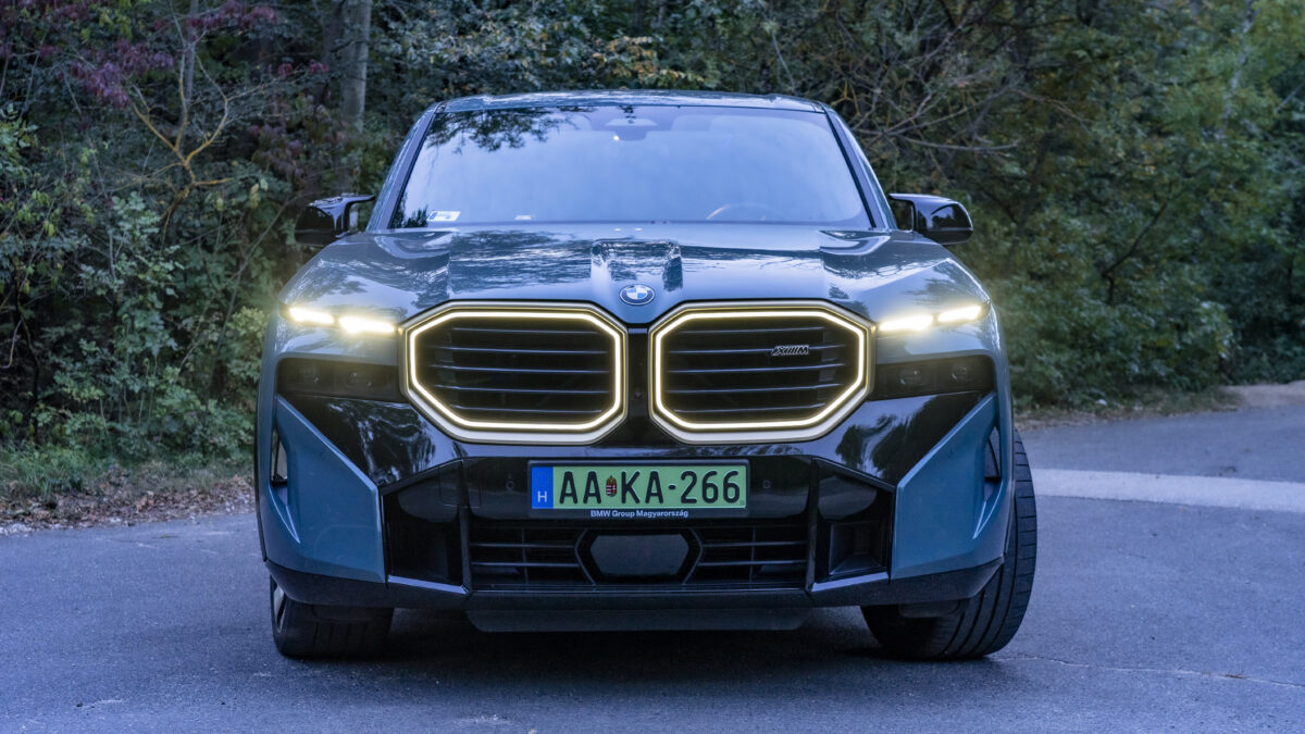 BMW XM