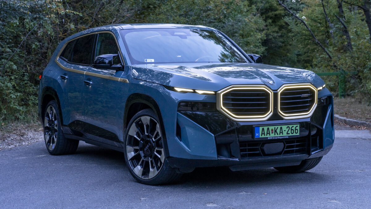 BMW XM