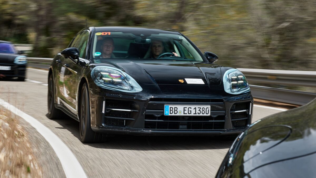 PORSCHE