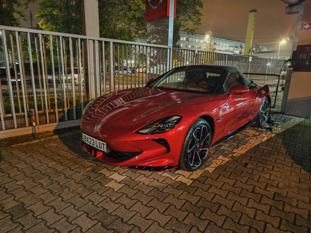 MG