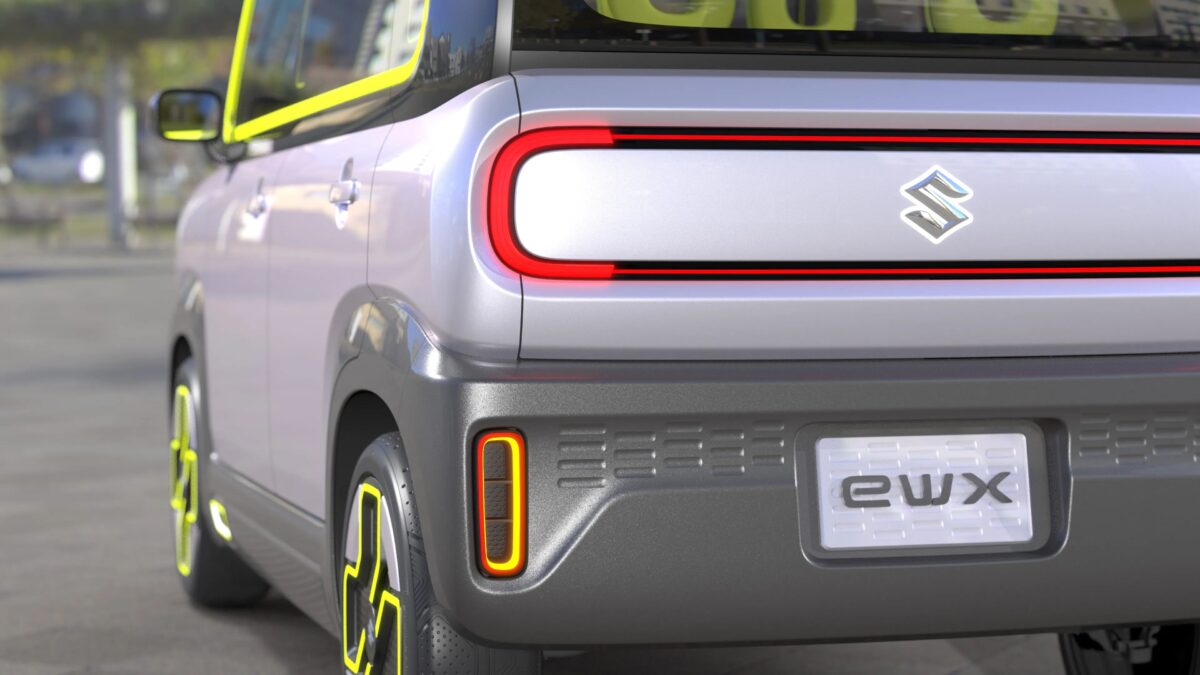 SUZUKI