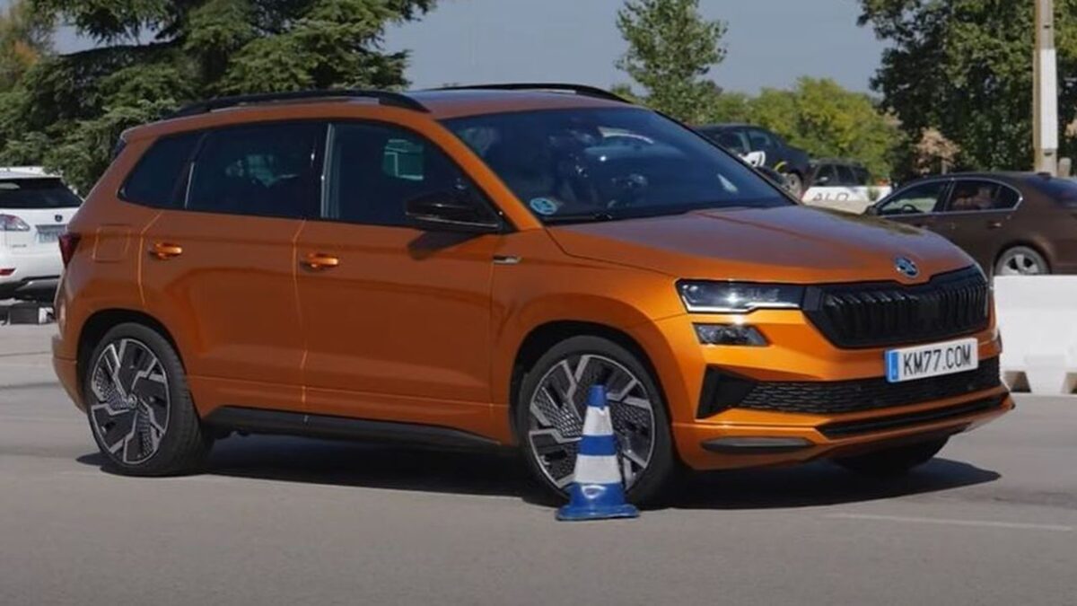 SKODA KAROQ