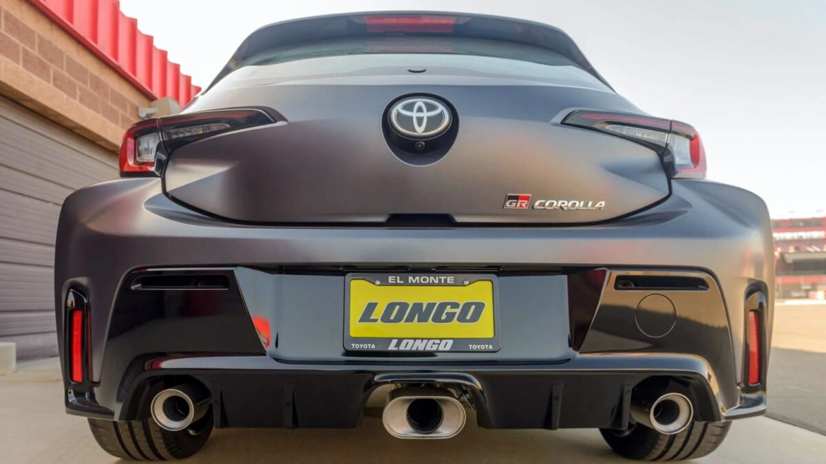TOYOTA COROLLA