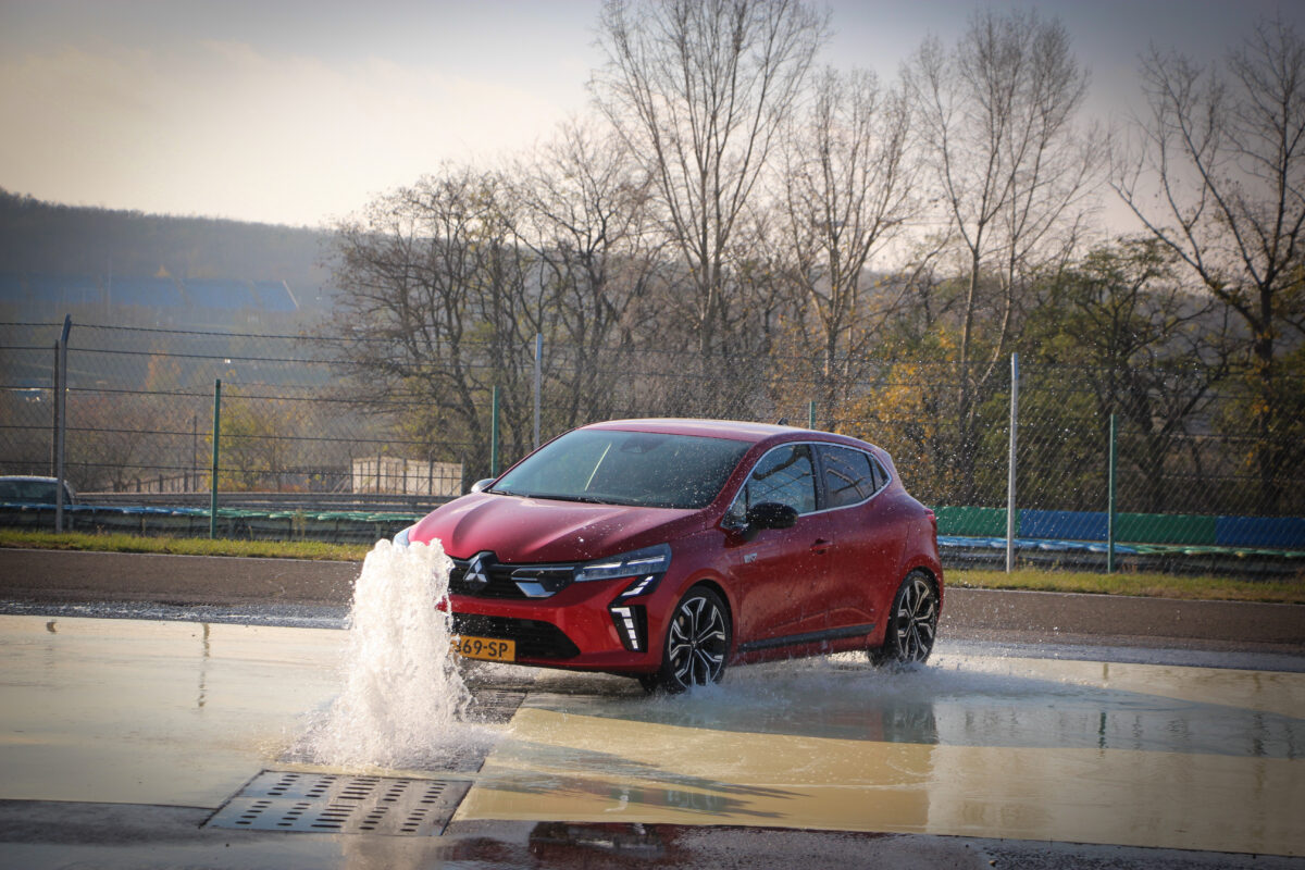 MITSUBISHI