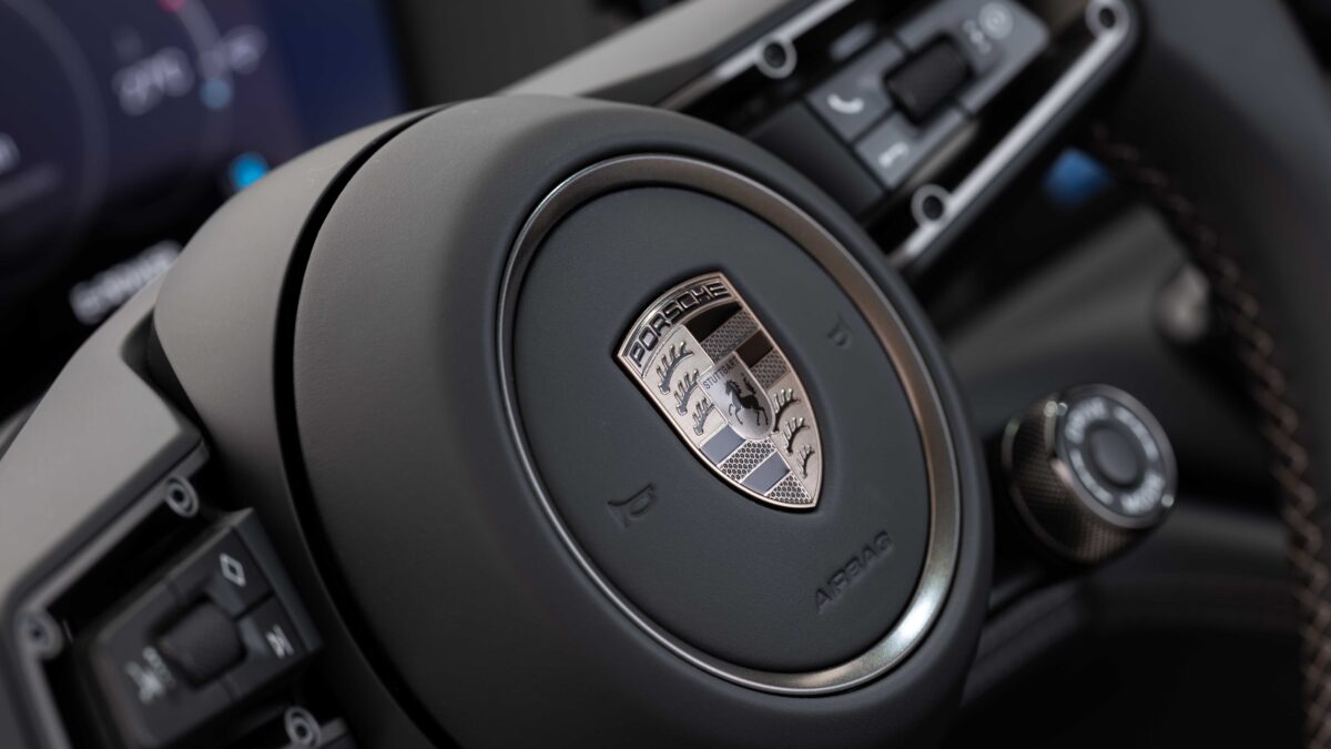 PORSCHE PANAMERA