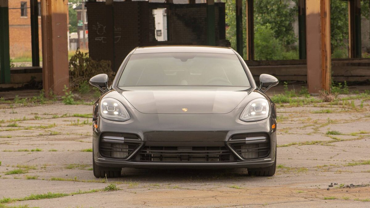 PORSCHE PANAMERA