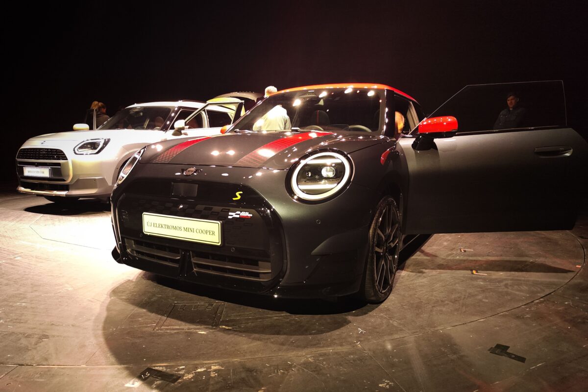 MINI